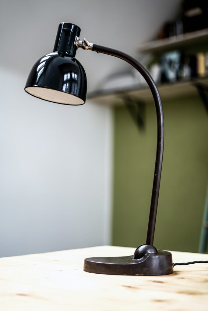 Pivot Task Lamp