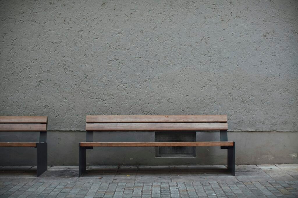 Low Ash Bench